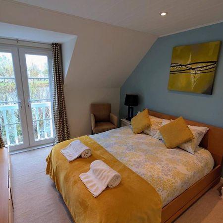 Charming Lake House Nature Retreat In Cotswold Water Park, South Cerney Near Cirencester Exteriör bild