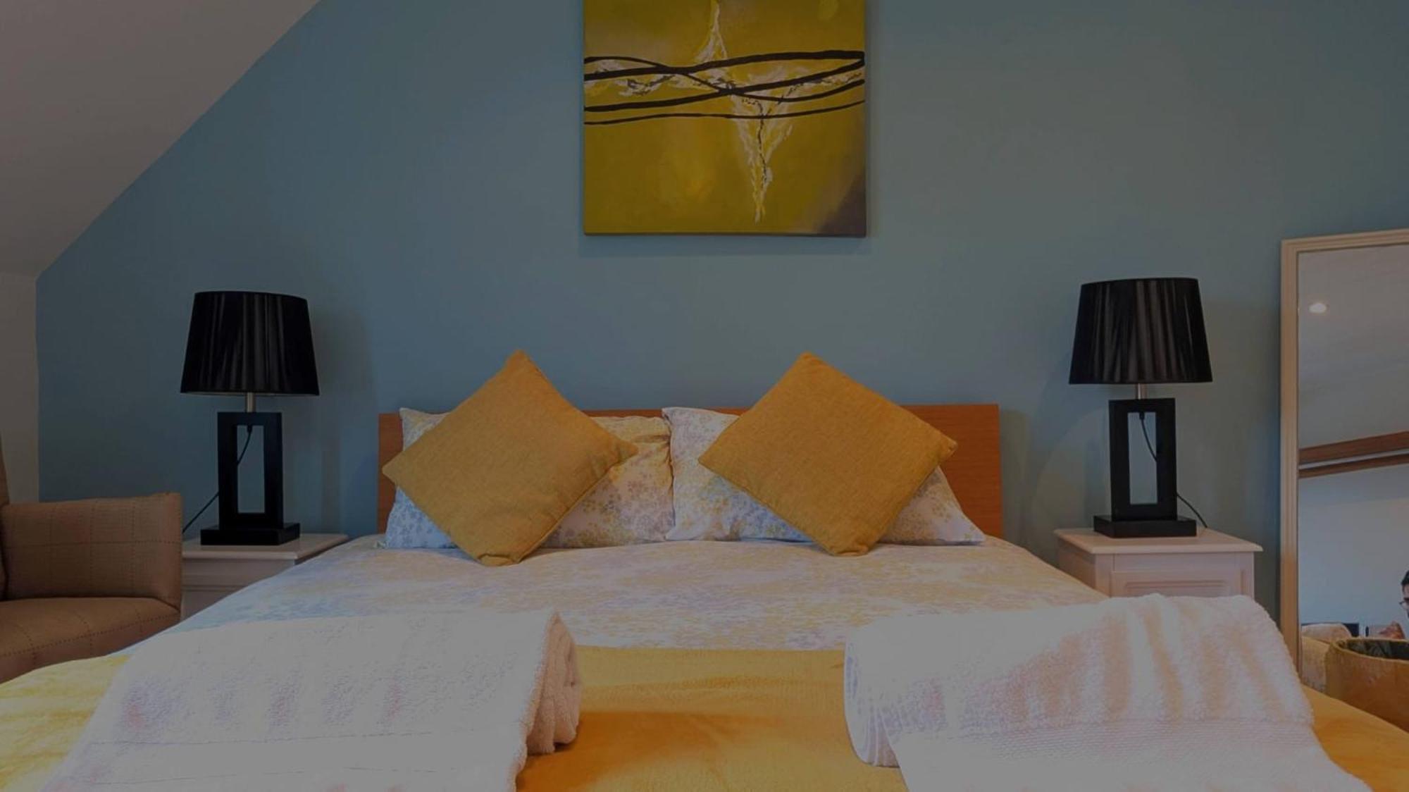 Charming Lake House Nature Retreat In Cotswold Water Park, South Cerney Near Cirencester Exteriör bild
